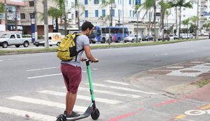 Ladrões usam patinetes para roubar pedestres e ciclistas