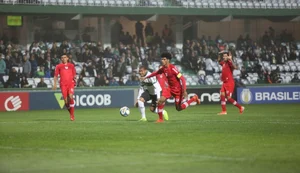 CRB vence o Coritiba e entra no G4 da Série B