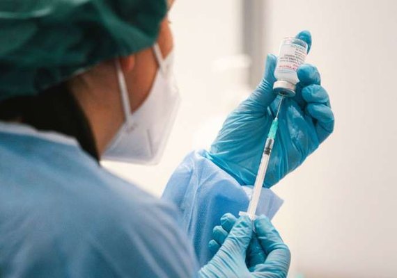 STF determina exigência de comprovante de vacina para entrar no país