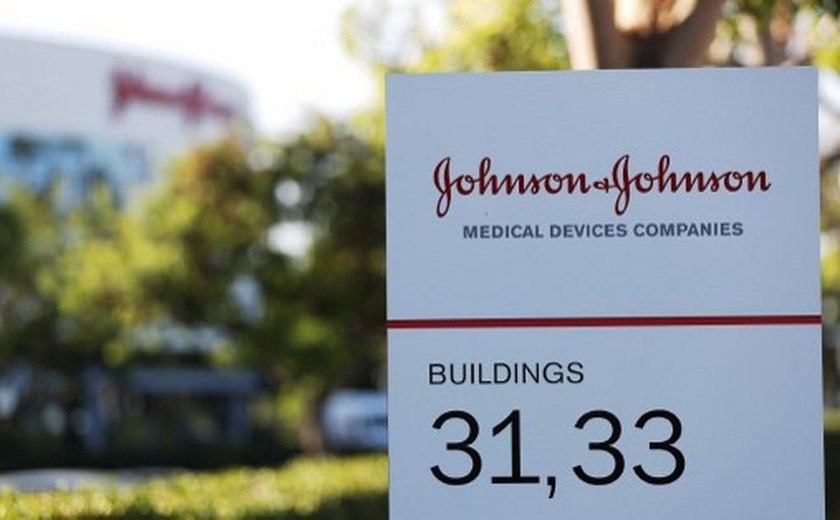 Johnson & Johnson é condenada a pagar US$ 572 mi por difundir opioides