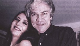 Após morte de marido, atriz preocupa familiares por não sair de casa