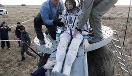 Após missão no espaço, russo, japonês e americana retornam à Terra