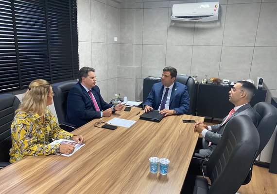 Vereador convoca nova reunião da Comissão do Concurso Público da Câmara de Maceió