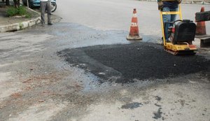 Avenida Presidente Getúlio Vargas recebe serviços de tapa-buraco