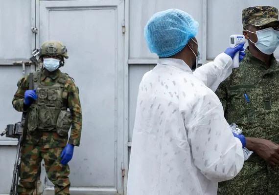 Ebola: dez países africanos estão sob alto risco, diz agência