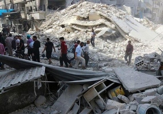 Mais de 150 pessoas são mortas em Aleppo durante bombardeios nesta semana