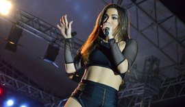 Anitta aposta em transparência para fazer show no Z Festival, em SP