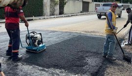 Prefeitura inicia operação tapa-buracos em Arapiraca