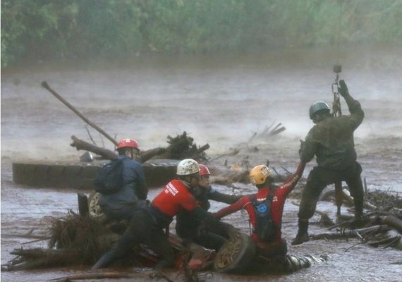Sobe para 157 número de mortos por rompimento de barragem em Brumadinho