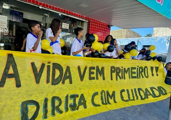 Escola estadual promove conscientização sobre boas práticas no trânsito