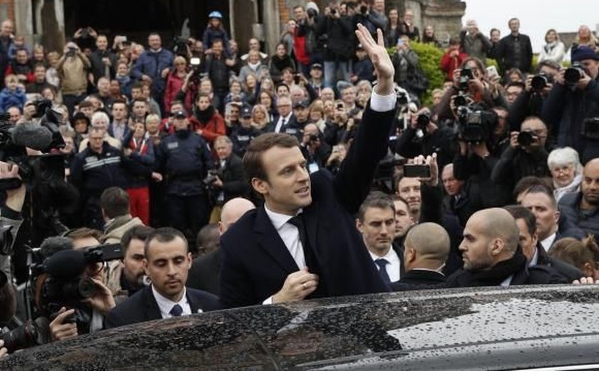 Emmanuel Macron vence eleições na França com 65,9% dos votos