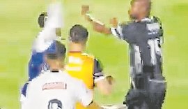 Ministério Público vai apurar agressões e invasão a campo