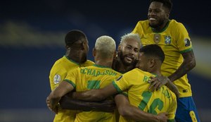 Brasil goleia seleção peruana e segue 100% na Copa América