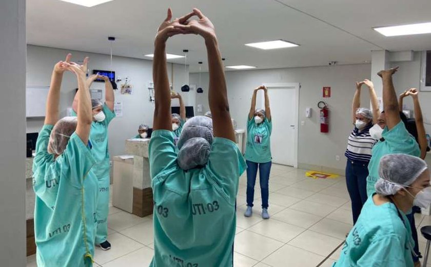 Como instituições brasileiras estão cuidando da mente dos profissionais da saúde?
