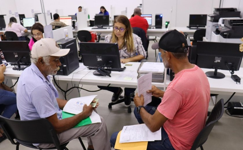 Casal e MP/AL realizam ação de cadastro na Tarifa Social em residenciais de Arapiraca