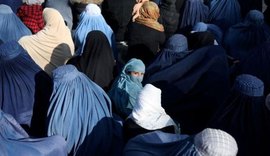 Talibã proíbe entrada de mulheres em parques, jardins e academias