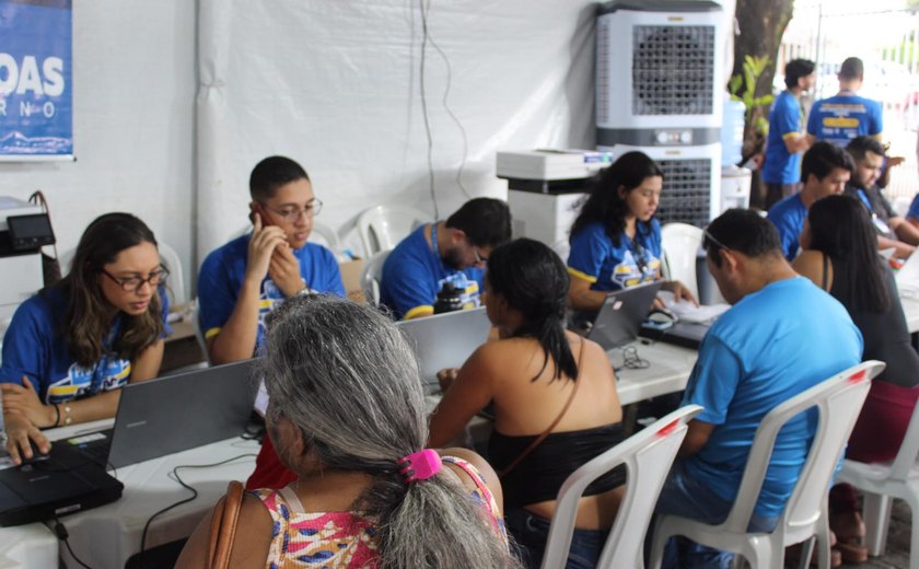 Procon na Rua leva atendimento e orientação aos consumidores de Satuba