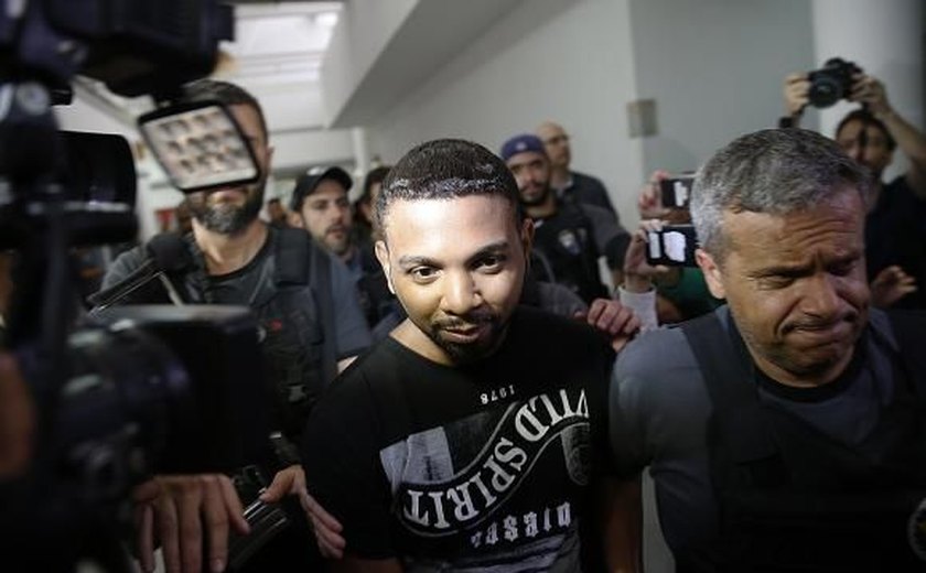 Rogério 157 insinuou que 'resolveria vida' de policiais que o prenderam