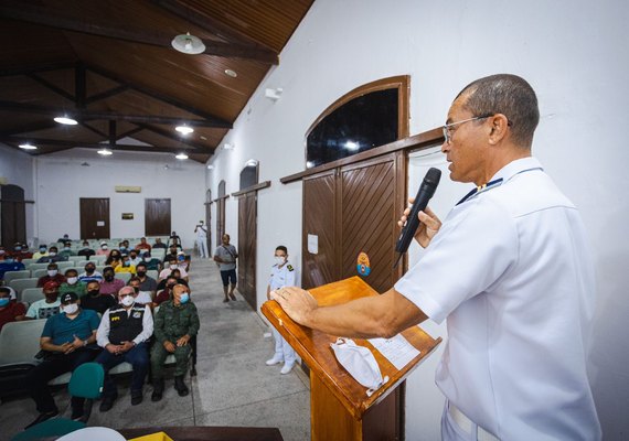 Marinha do Brasil realiza palestra para reforçar a segurança do trânsito aquático durante a FPI do São Francisco
