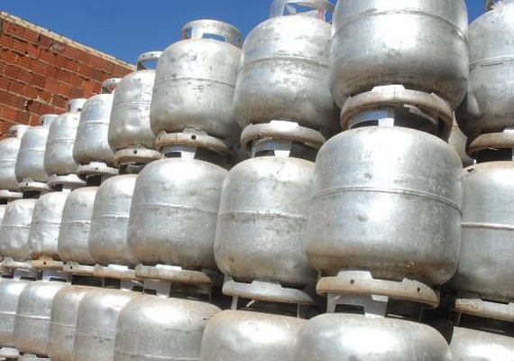 Petrobras elevará preço do gás de cozinha em 4,5% a partir deste domingo