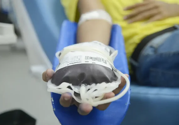 Espera de quem fez tatuagem e piercing para doar sangue será menor