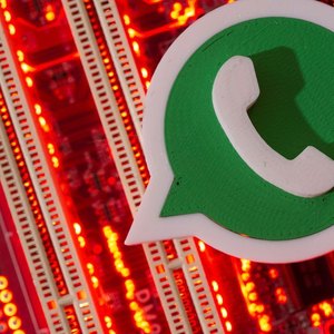 WhatsApp beta testa nova interface para a tela de chamadas de voz ...