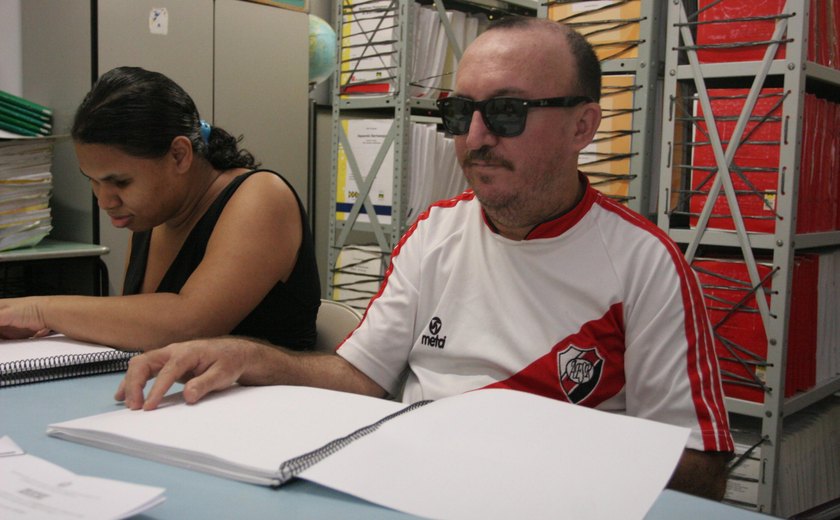Educação oferta curso gratuito de Braille para professores da Rede Pública