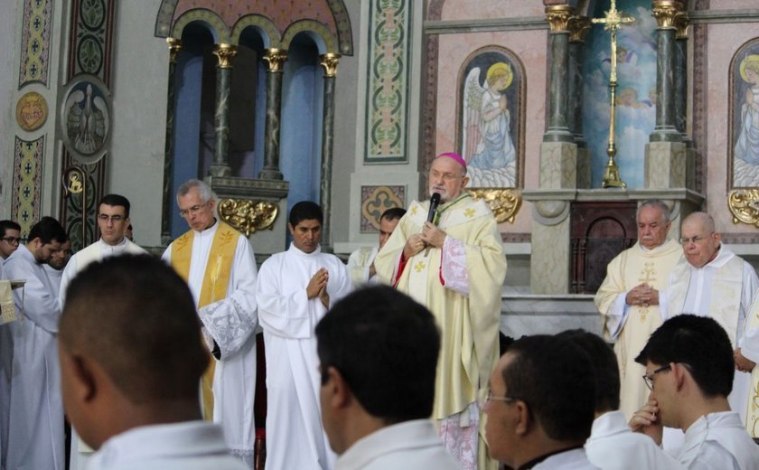 Dom Antônio Muniz preside Missa Solene de Corpus Christi