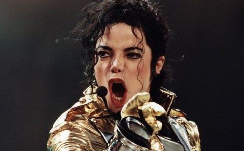 Músicas póstumas de Michael Jackson são falsas, afirma Sony