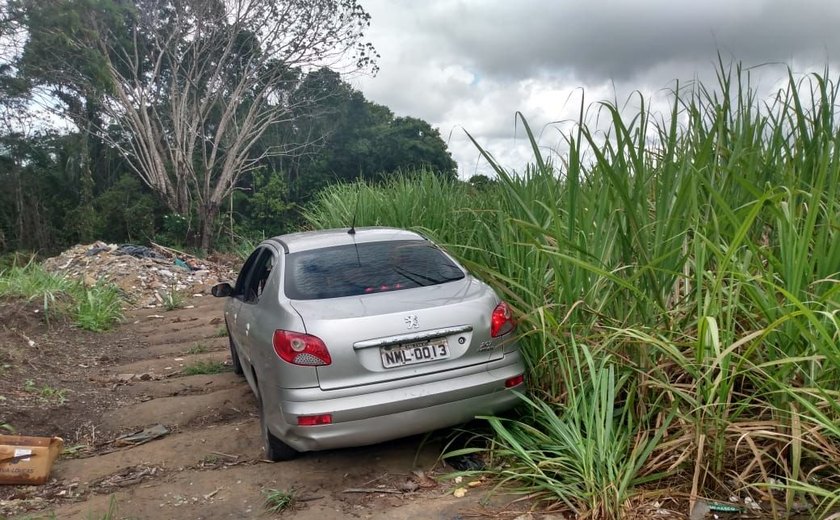 BPRv recupera veículo roubado abandonado na zona rural de Maceió