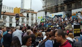 Servidores do RJ protestam contra medidas do governo estadual