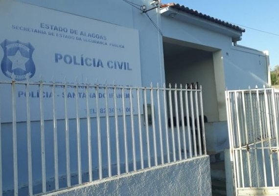 Sem delegado, escrivães deixam de fazer flagrantes em Santana