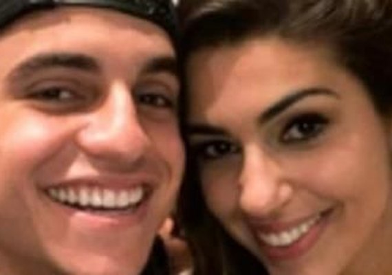 Vivian encontra Manoel, mas faz mistério sobre ‘status'