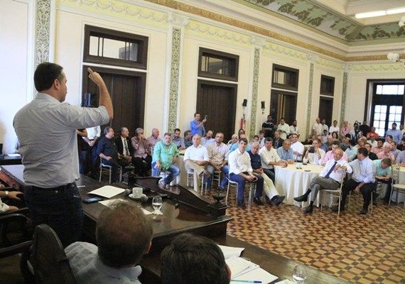 Renan Filho: 'Baixamos impostos e aumentamos arrecadação'