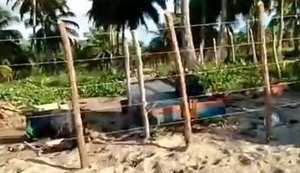 Pescadores denunciam fechamento de área destinada para guardar equipamentos de pesca