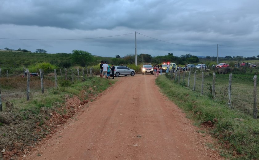 Dono de posto de combustíveis é assassinado dentro de carro na zona rural de Craíbas