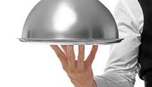 Garçom é preso suspeito de desviar dinheiro de bar em Maceió