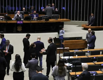Deputados do PSOL e do Novo ficam no final da fila de emendas individuais
