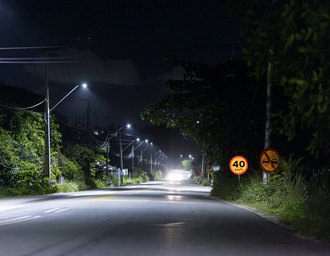 Prefeitura de Maceió finaliza obra de iluminação na AL-101 Norte