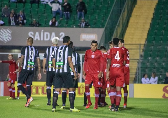 CRB empata com o Figueirense em Florianópolis e fica em sexto lugar na 18ª rodada