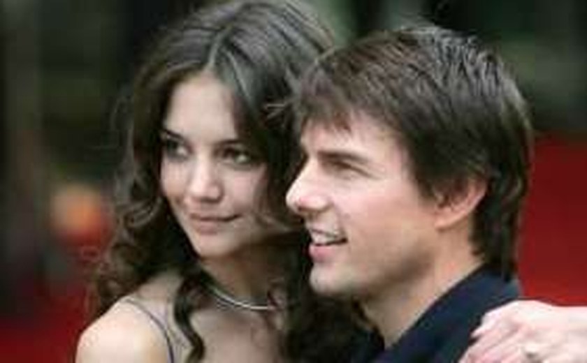 Tom Cruise se sente traído por relacionamento secreto de Katie com Jamie Foxx