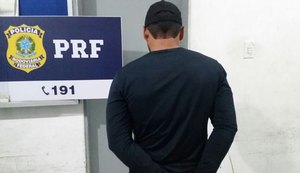 Polícia Rodoviária Federal prende, em AL, foragido da Justiça de Pernambuco