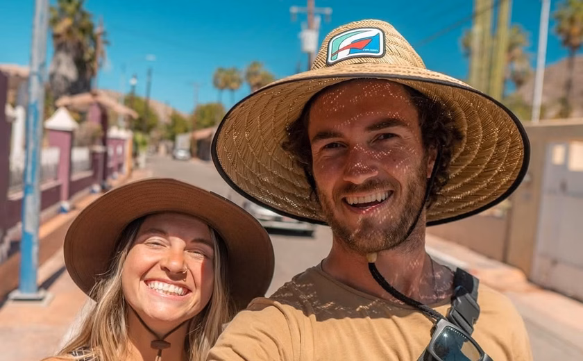 Casal de influenciadores morre em acidente trágico no Canadá