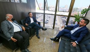 Presidente do TJ recebe visita do ex-governador Renan Filho e do deputado Paulo Dantas