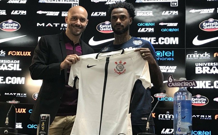 Vindo do Bahia, volante Renê Júnior é apresentado no Corinthians