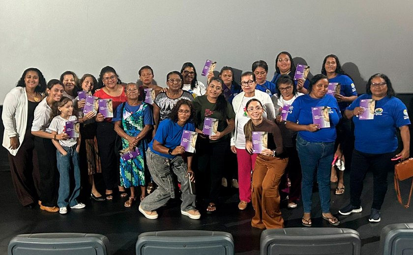 Casa da Mulher Alagoana reúne catadoras para discutir sobre o combate à violência doméstica