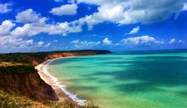 As surpreendentes praias do município de Barra de Santo Antônio