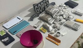 Polícia apreende drogas, dinheiro e motocicleta em Lagoa da Canoa