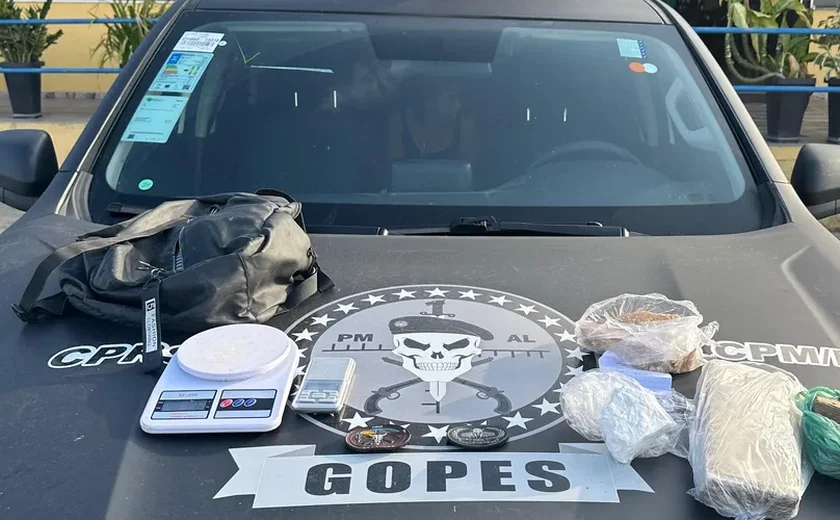 Suspeita de ser “guarda-roupa do tráfico” é presa com drogas em Campo Alegre