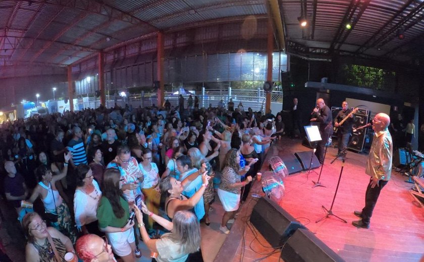 Happy Hour do Sesc Poço acontece no dia 24 de abril com show da Banda Avalon